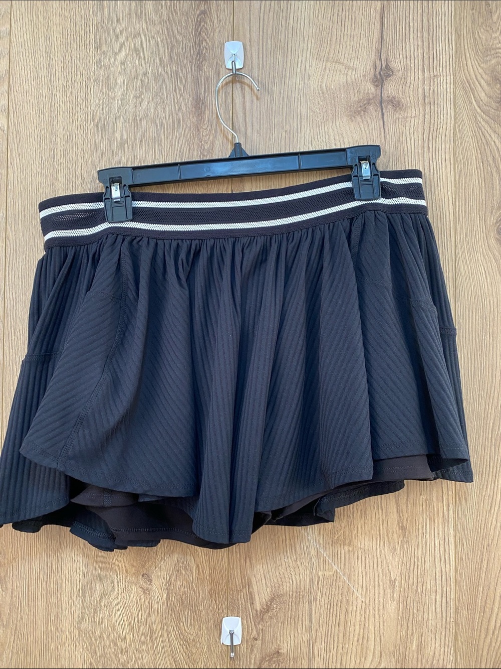 FP Movement Free People Sultry Skort Ribbed Tennis Skirt Black Size XL - Picture 3 of 4